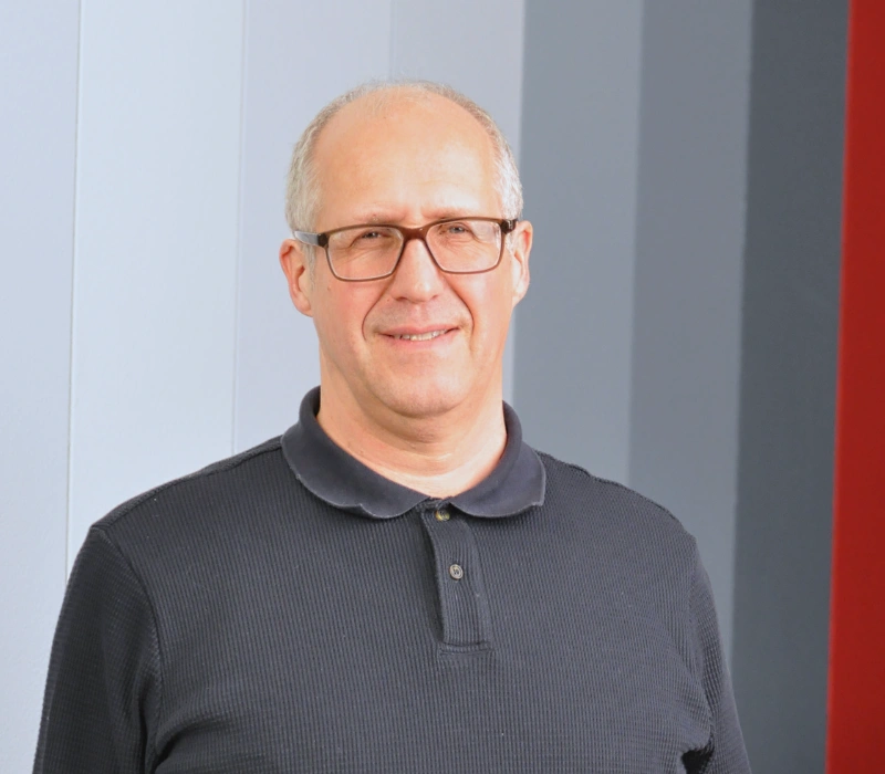 Portraitfoto von Norbert Fübbeker