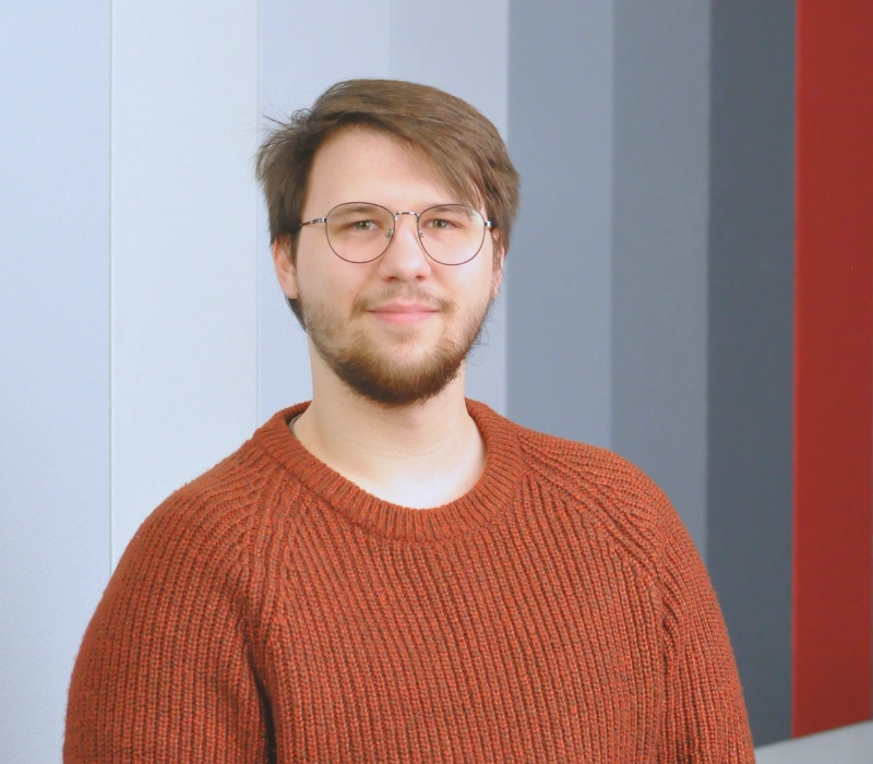 Portraitfoto von Linus Rumpke